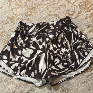 lululemon athletica Brown and White Abstract Print Athletic Shorts,size 6